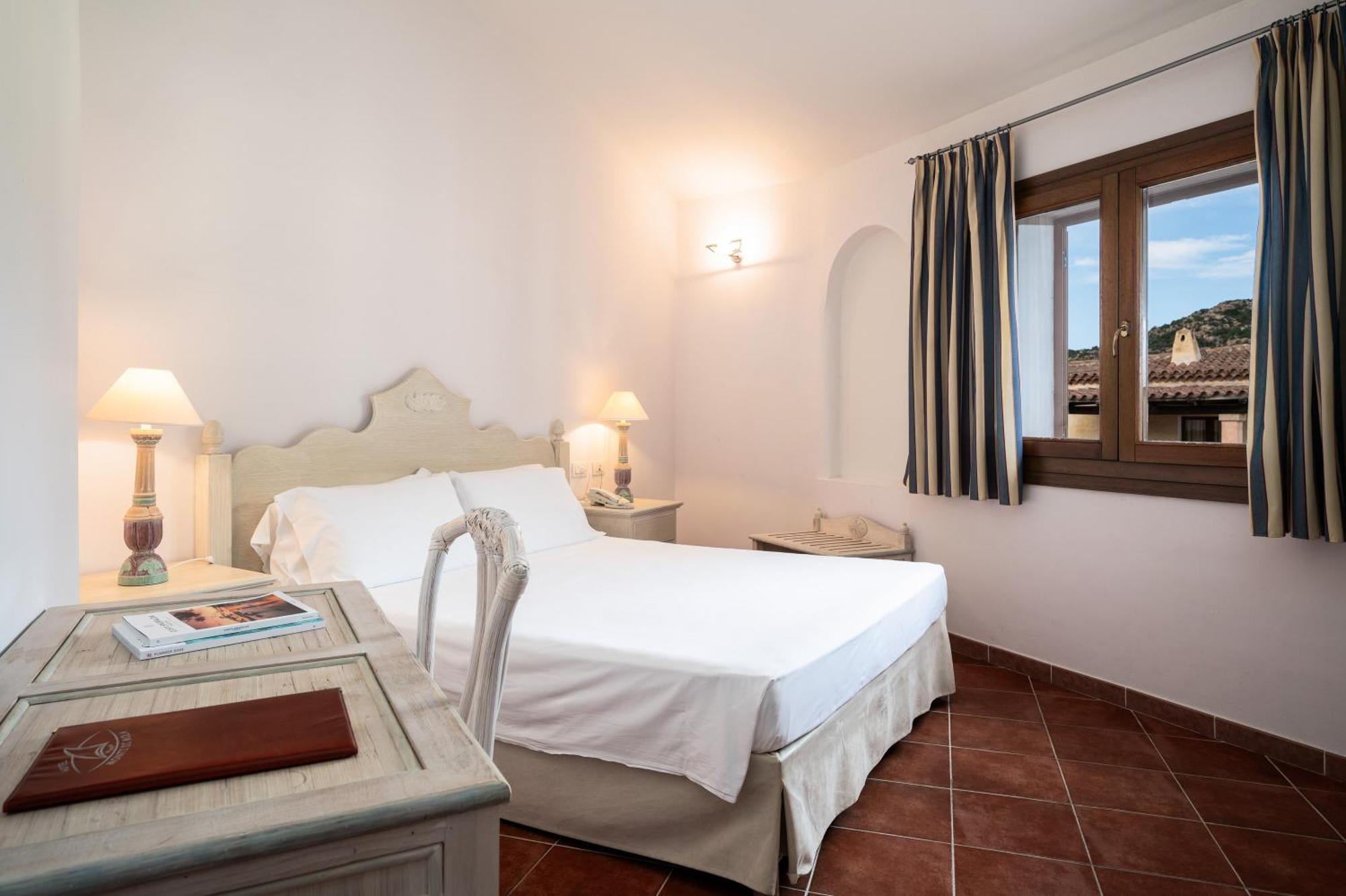 Hotel Monti Di Mola Porto Cervo Exterior foto